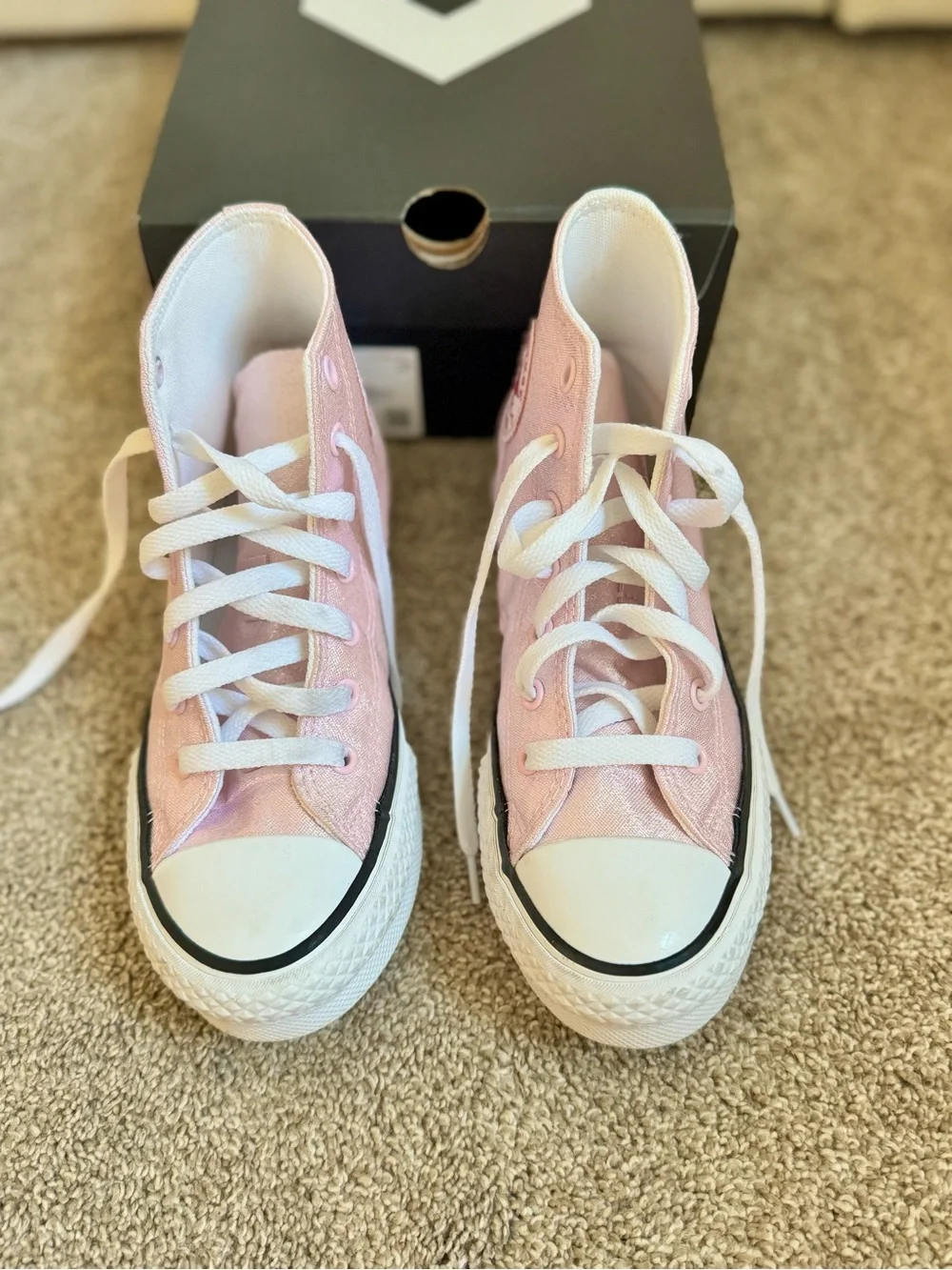 New — Girls Converse Kids High Top